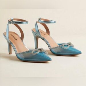 Torrid Embellished Bow Pointed Toe Heel Size 9.5WW